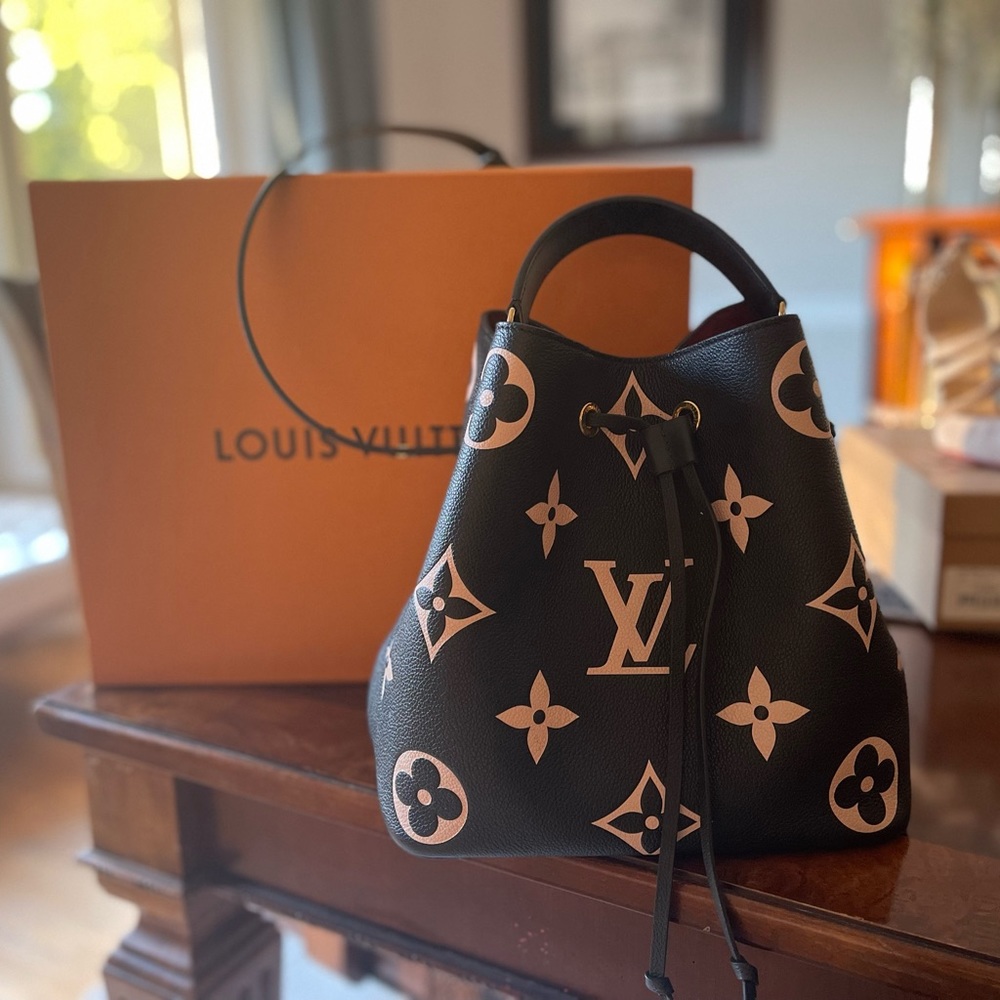 Empreinte Monogram Giant Neonoe MM Black Beige
